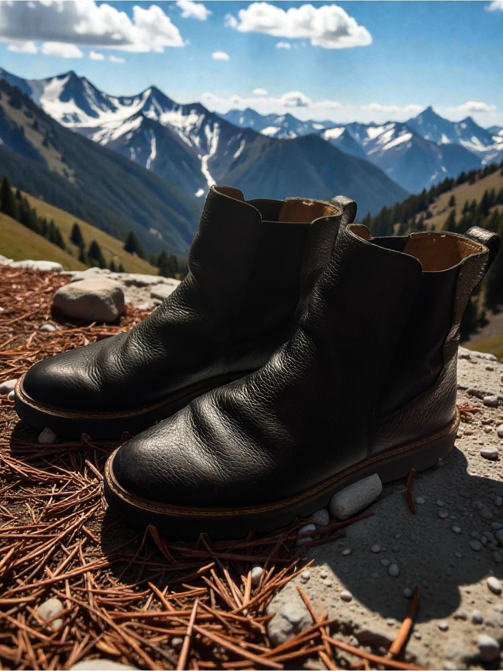 Madewell Black Leather Chukka Boots with Brown Welt
